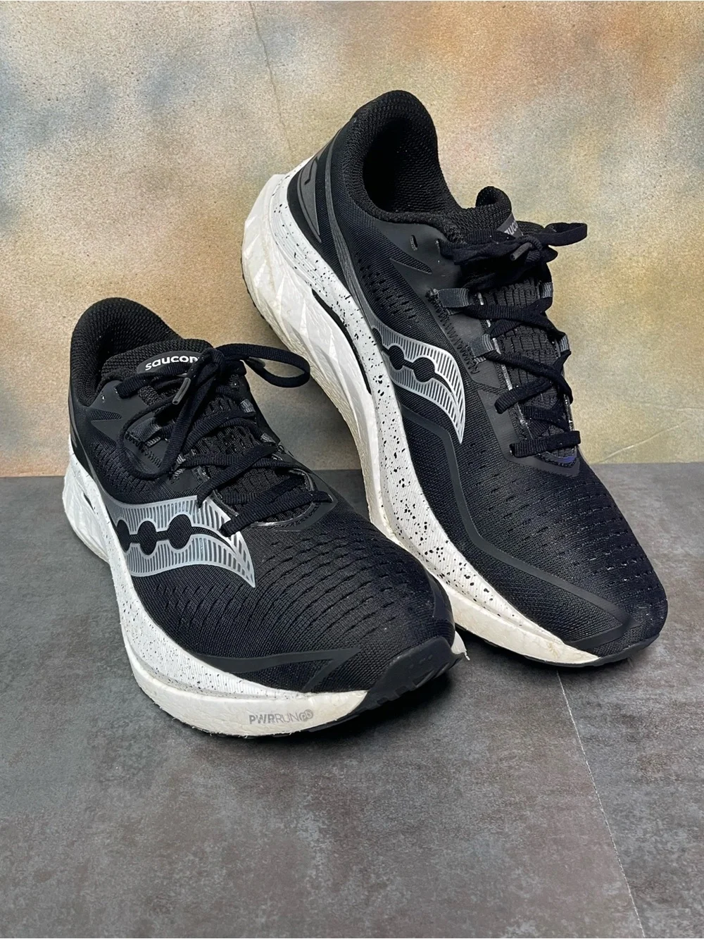 Saucony Endorphin Speed 4 Men’s Black/White Running Shoes Size 11.5